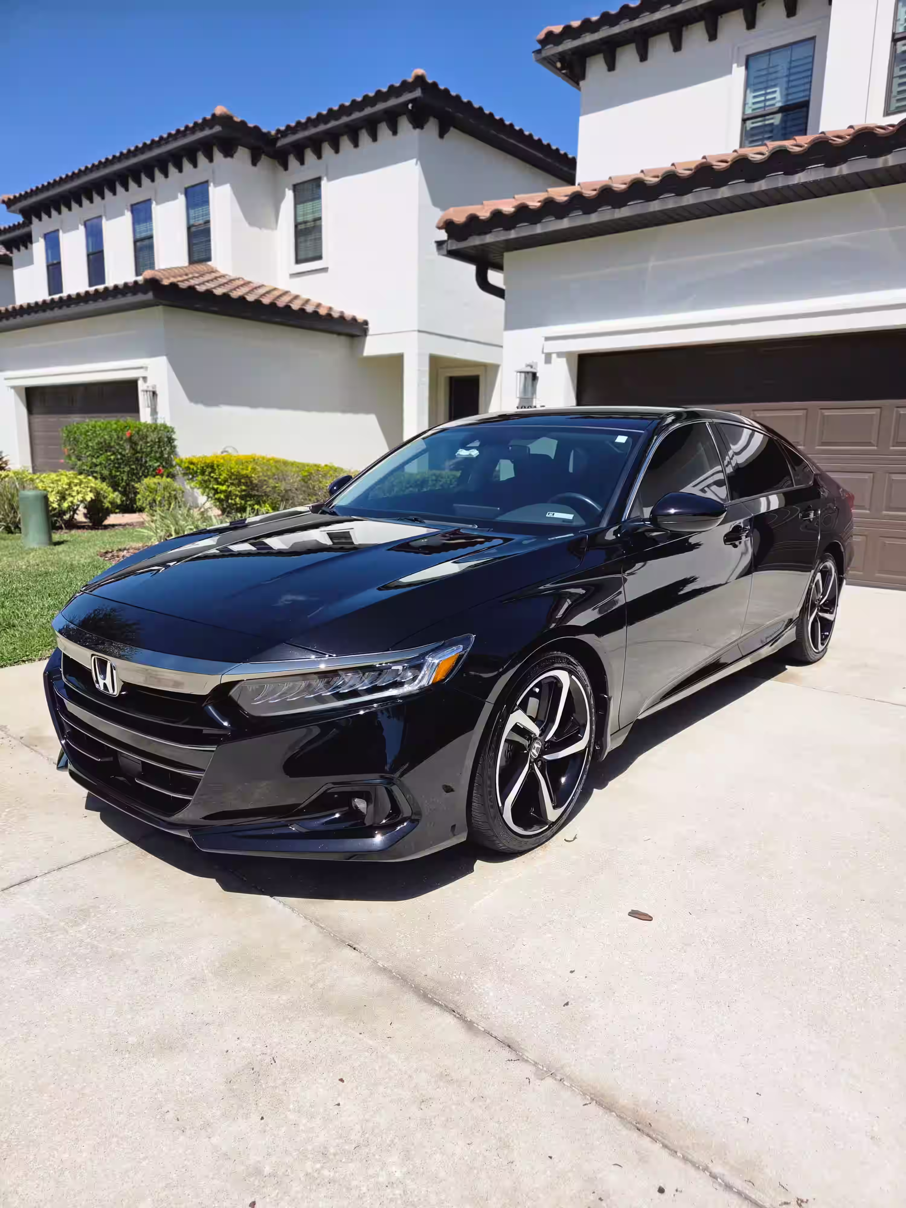 Paint correction on a luxury coupe